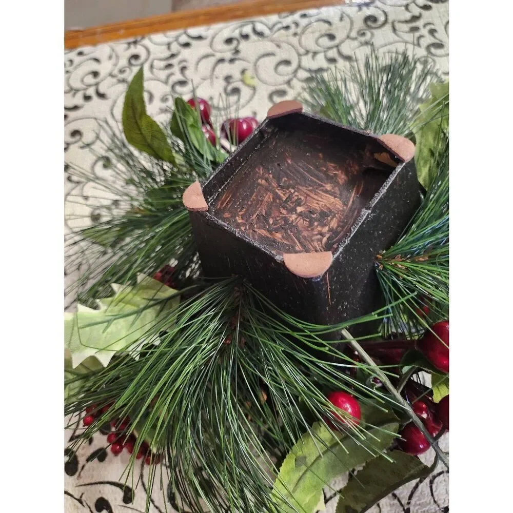 Pair of Vintage Pinecone and Berry Candlholders